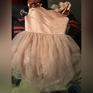 Pink blush dress for little girls size 8-9 can be used for a wedding/kiddie prom